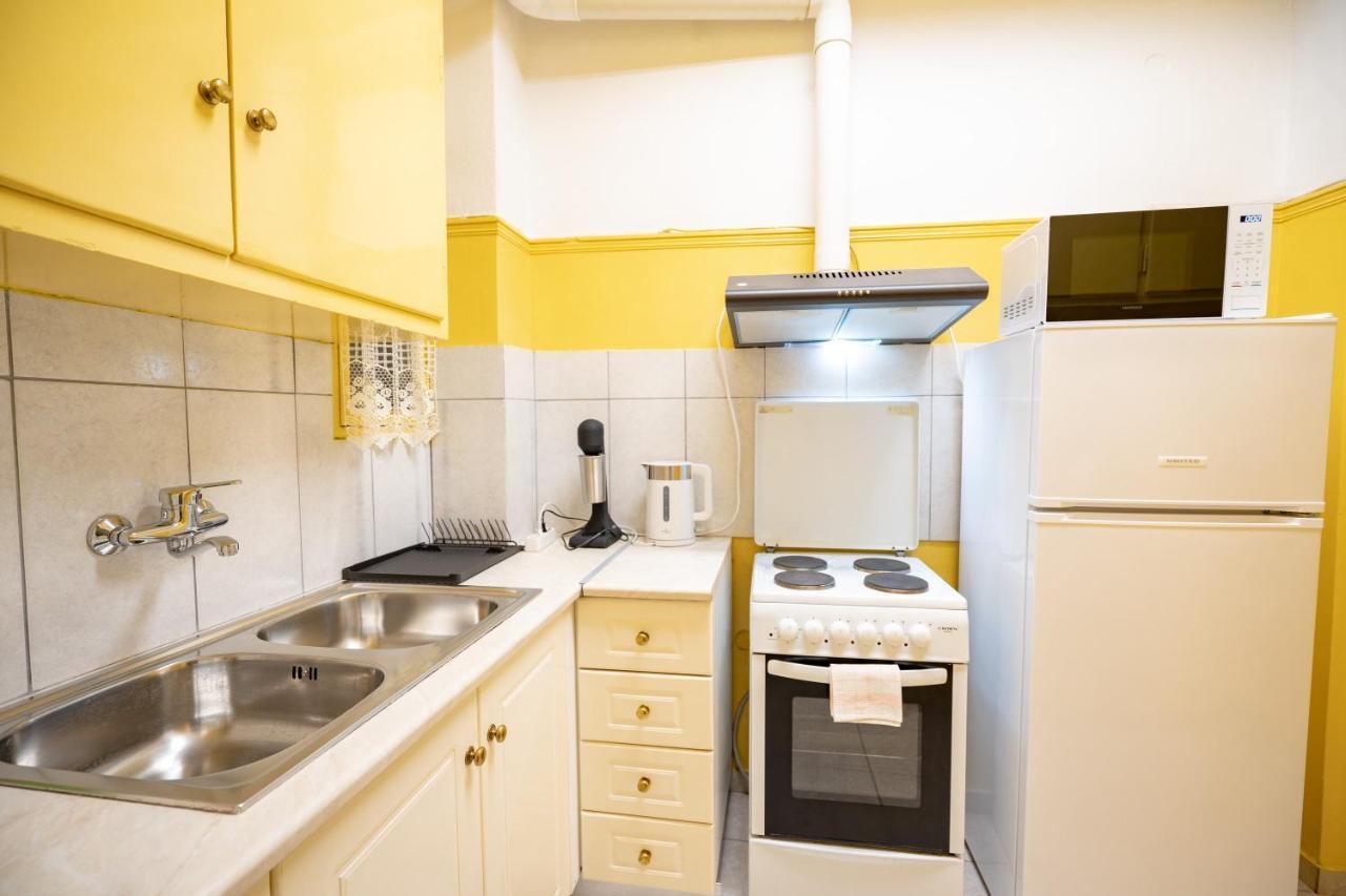 Ampelokipi Metro St. 2 Bedrooms 6 Pers. Apartment Athènes Extérieur photo
