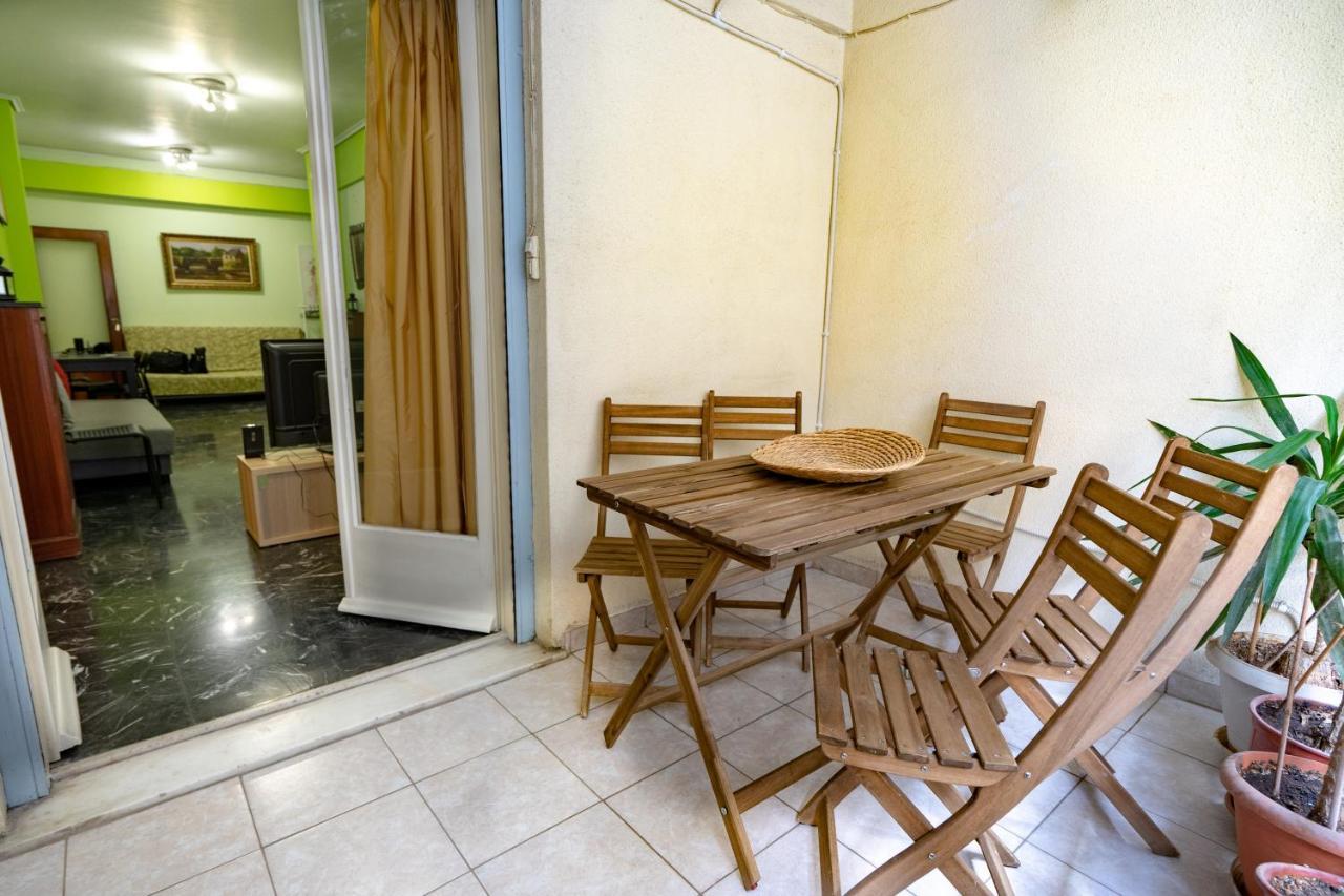 Ampelokipi Metro St. 2 Bedrooms 6 Pers. Apartment Athènes Extérieur photo