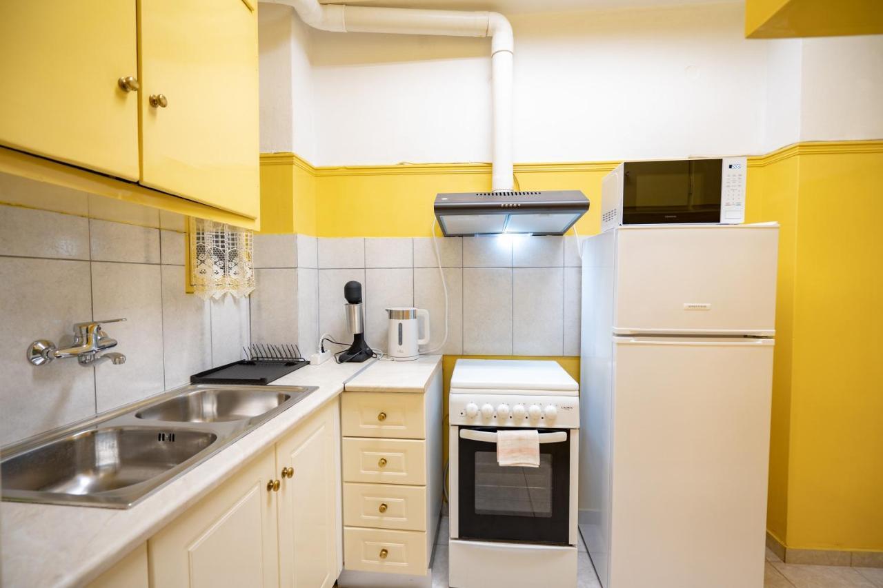Ampelokipi Metro St. 2 Bedrooms 6 Pers. Apartment Athènes Extérieur photo